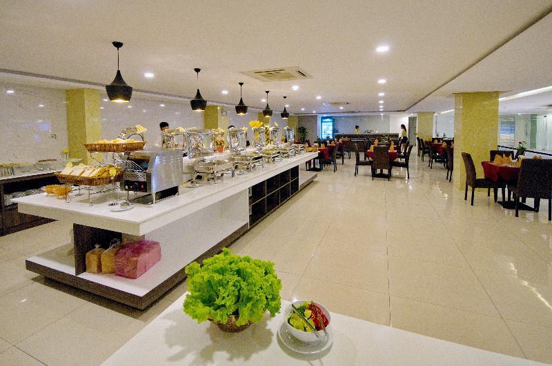 Aries Hotel Nha Trang Bagian luar foto