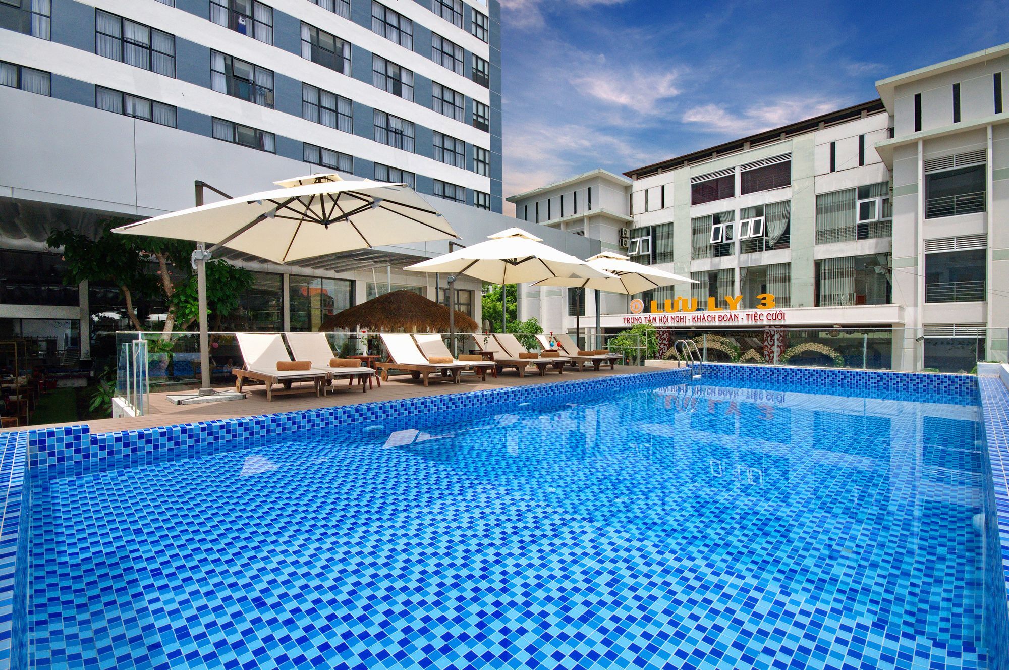 Aries Hotel Nha Trang Bagian luar foto